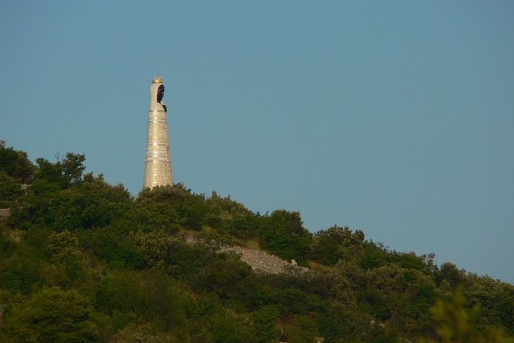Největší socha Panny Marie Loretánské na světě naproti Primoštenu na poloostrově Kremik na vrchu Gaj - Primošten - 101 CK Zemek - Chorvatsko
