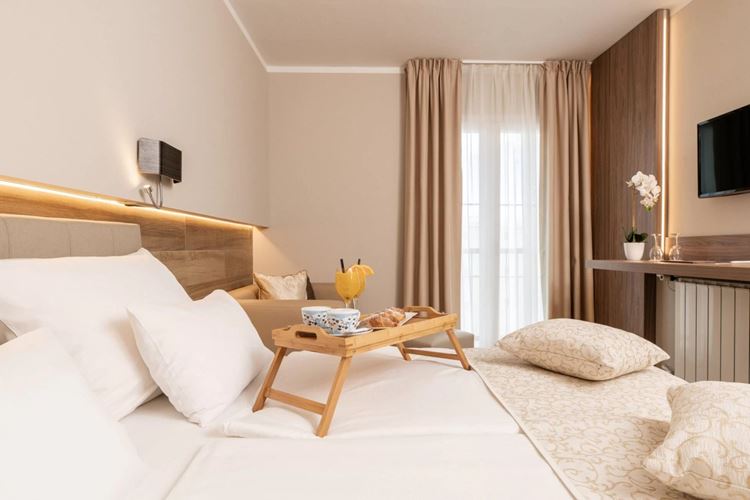 Malin hotel - Dvoulůžkový pokoj LOW (LC) - Malinska (ostrov Krk) - 101 CK Zemek - Chorvatsko